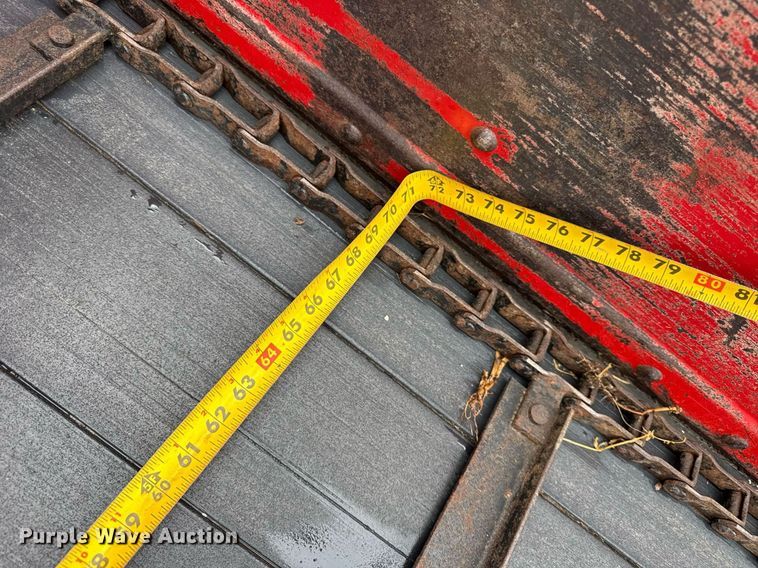 image for item DH9995 1991 New Holland 195 manure spreader