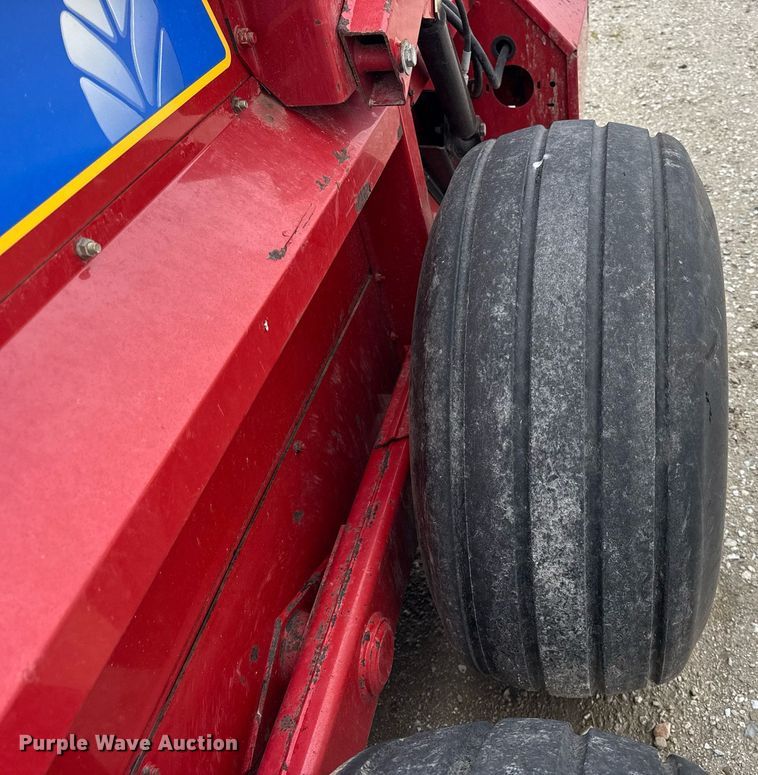 image for item DH9995 1991 New Holland 195 manure spreader