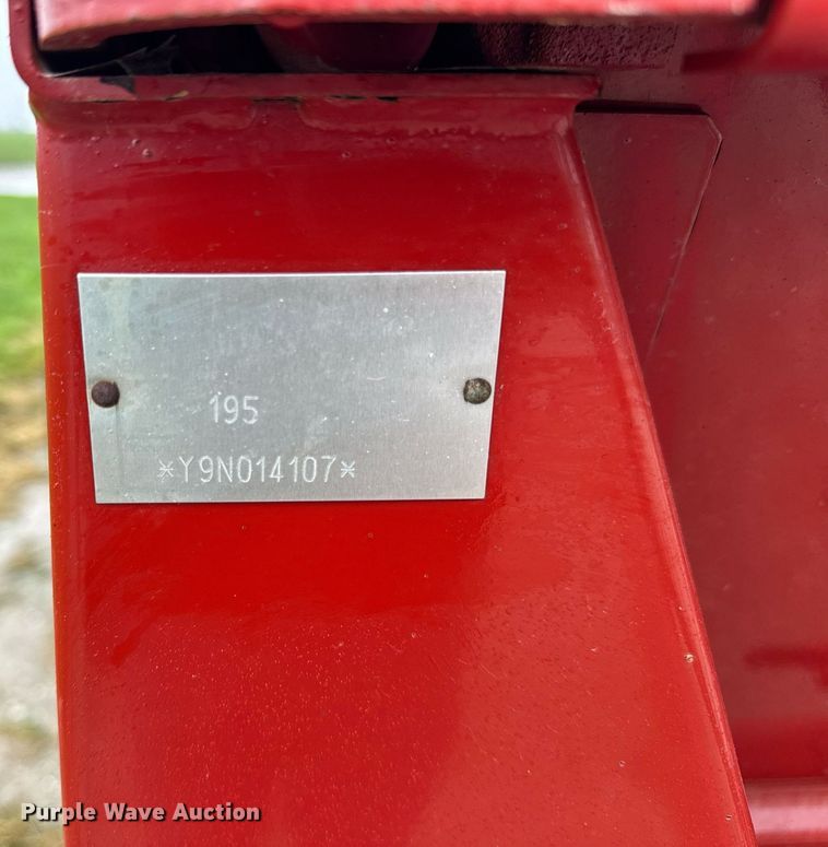 image for item DH9995 1991 New Holland 195 manure spreader