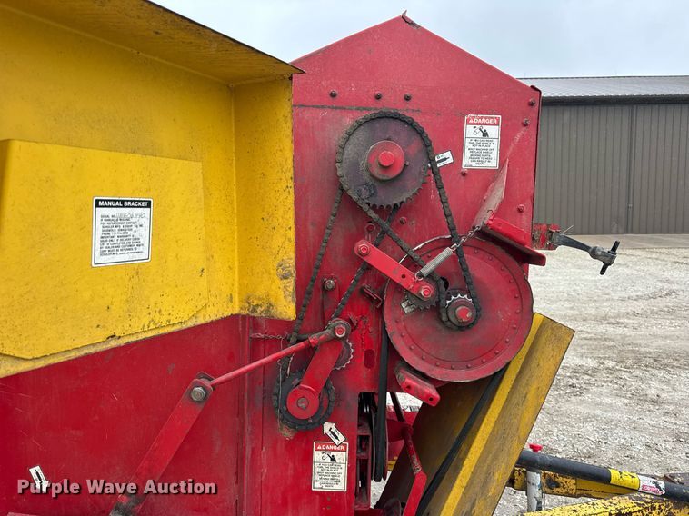 image for item DH9996 Schuler 220BF feed mixer