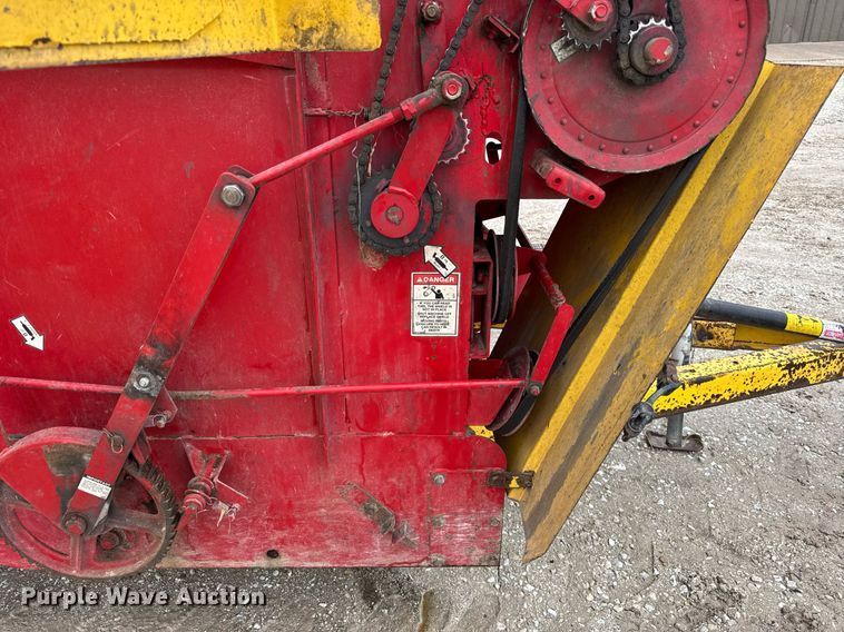 image for item DH9996 Schuler 220BF feed mixer