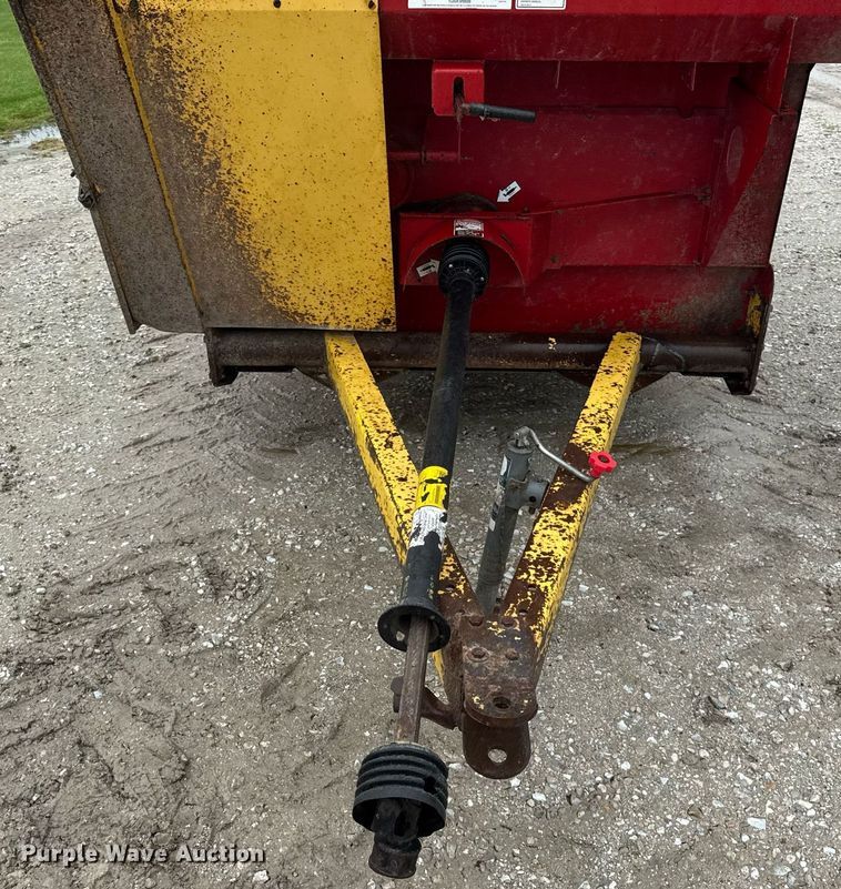 image for item DH9996 Schuler 220BF feed mixer