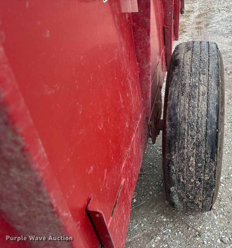 image for item DH9996 Schuler 220BF feed mixer