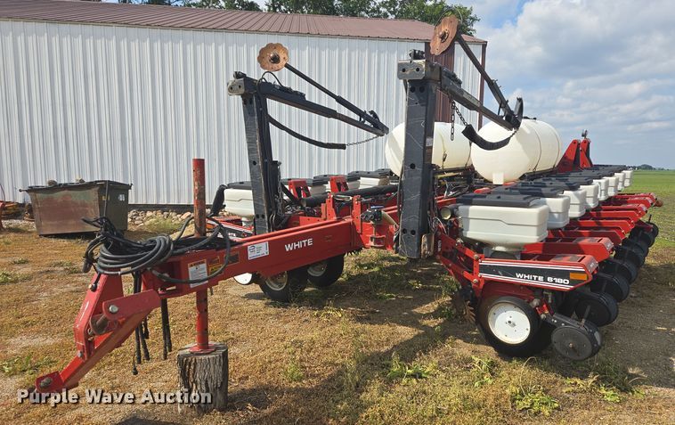 image for item DR4442 1996 AGCO White 6180 planter