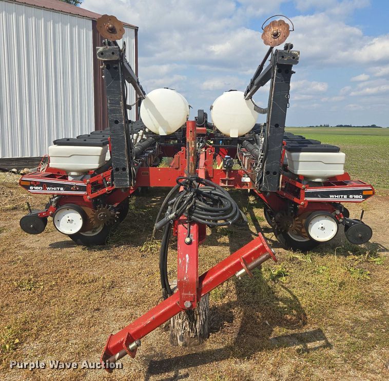 image for item DR4442 1996 AGCO White 6180 planter