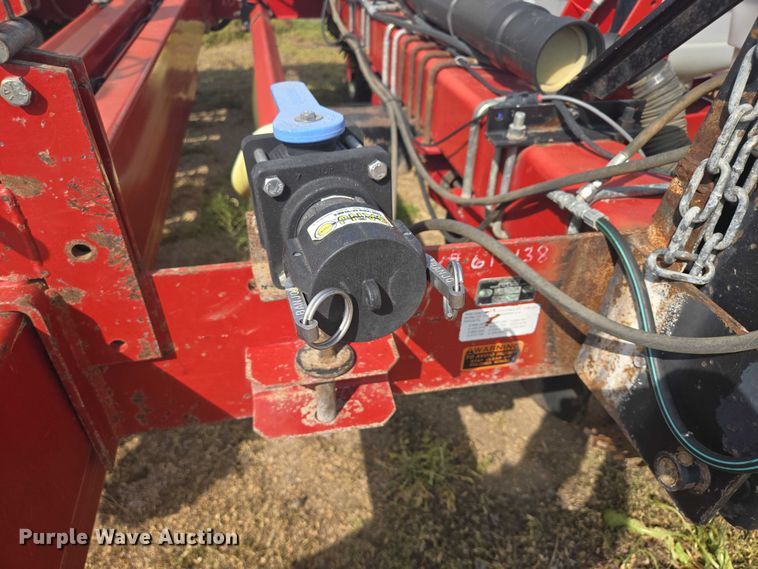 image for item DR4442 1996 AGCO White 6180 planter