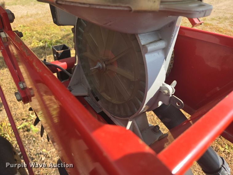 image for item DR4442 1996 AGCO White 6180 planter