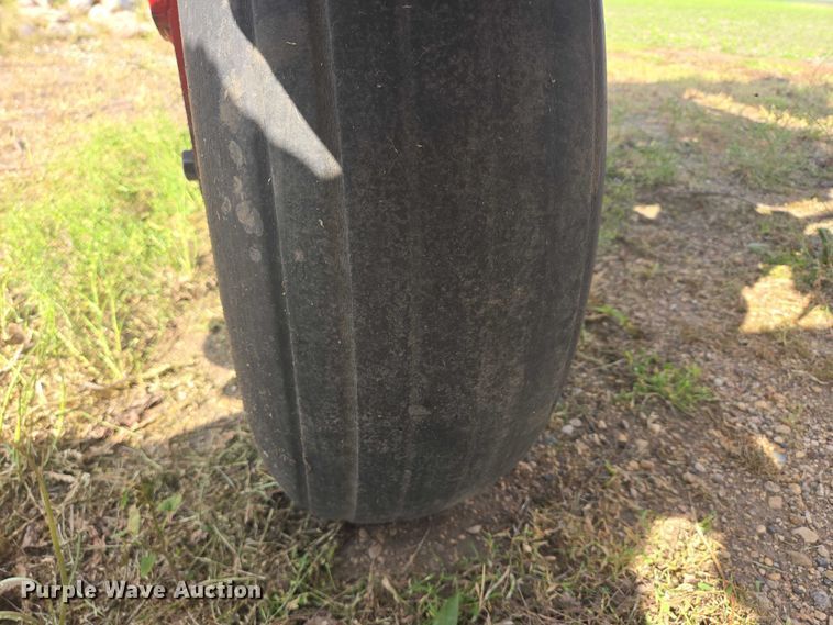 image for item DR4442 1996 AGCO White 6180 planter