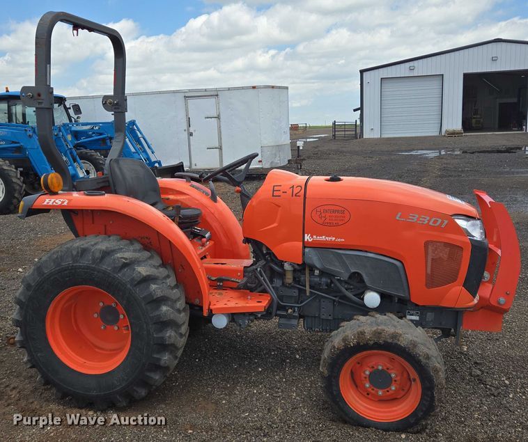 image for item DT4896 Kubota L3301D MFWD tractor