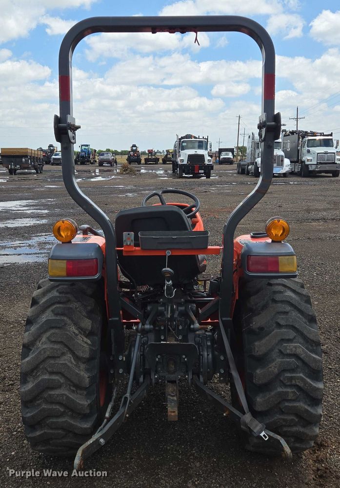 image for item DT4896 Kubota L3301D MFWD tractor