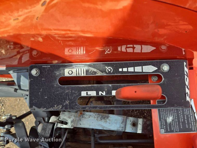 image for item DT4896 Kubota L3301D MFWD tractor