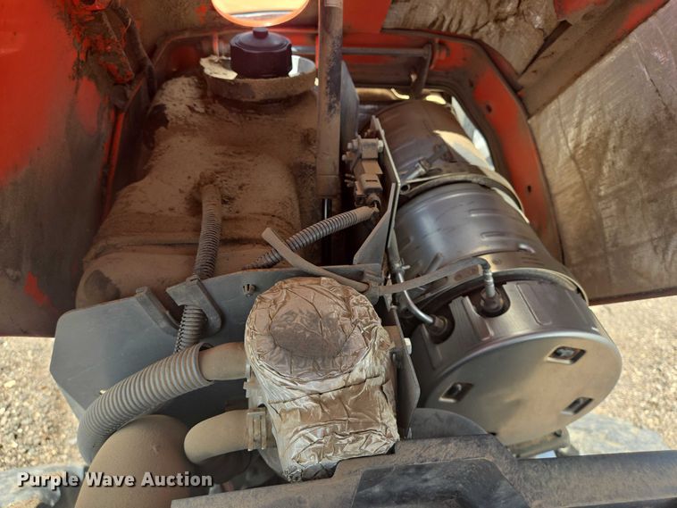 image for item DT4896 Kubota L3301D MFWD tractor