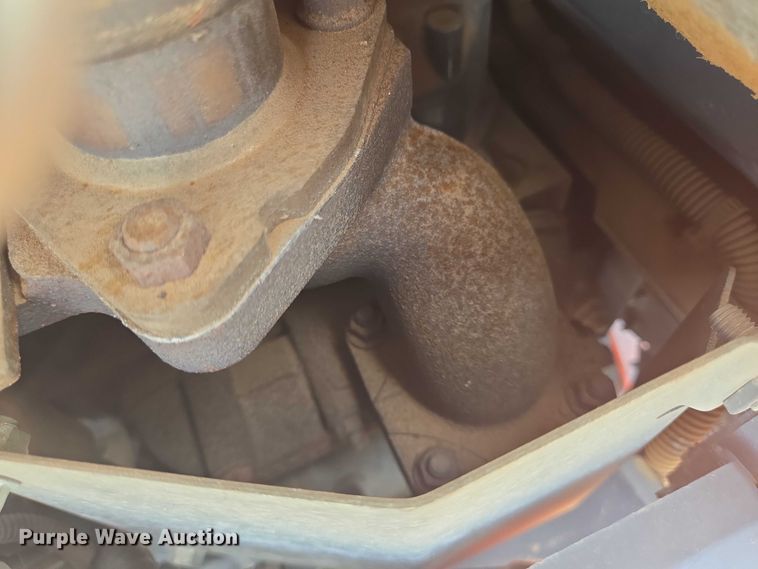 image for item DT4896 Kubota L3301D MFWD tractor