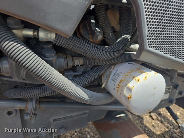 image for item DT4896 Kubota L3301D MFWD tractor