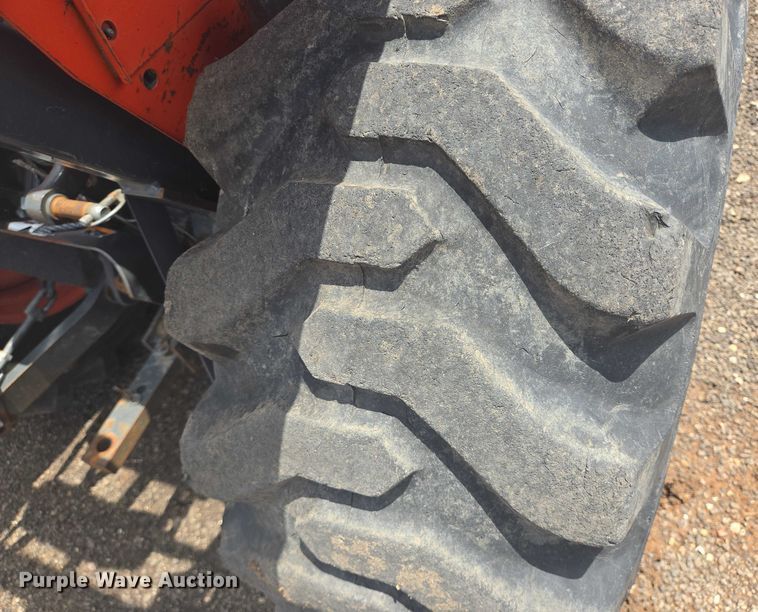 image for item DT4896 Kubota L3301D MFWD tractor