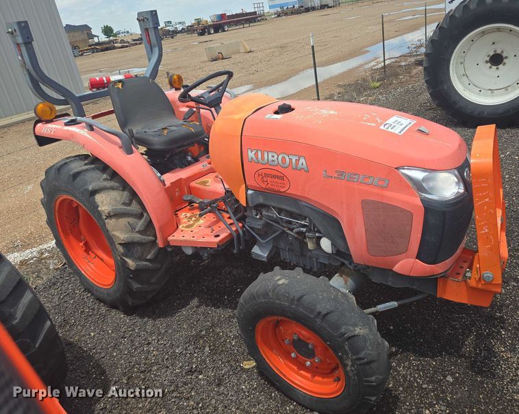 image for item DT4898 Kubota L3800 MFWD tractor