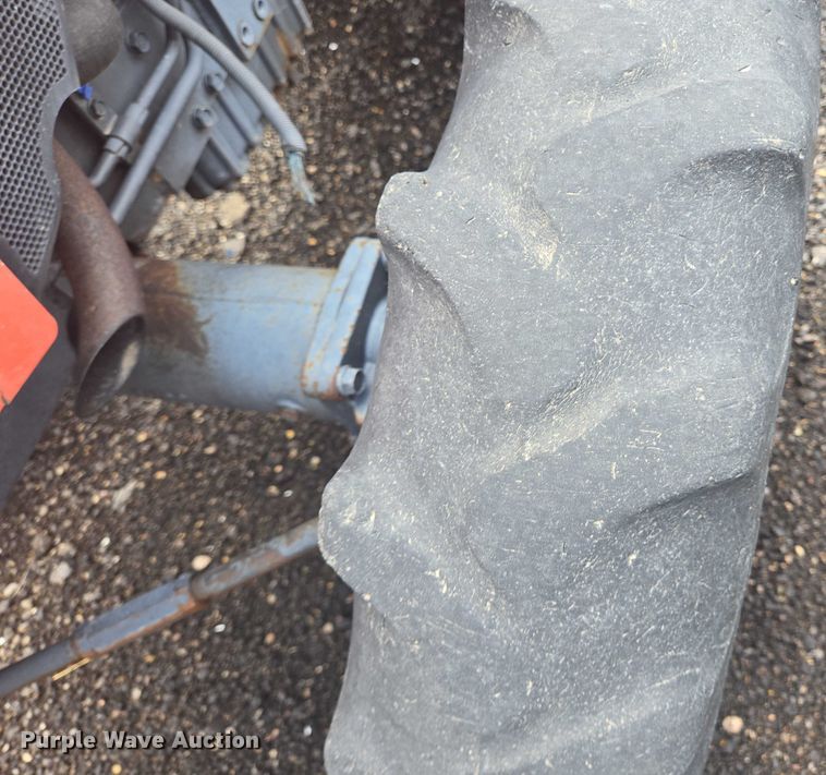 image for item DT4898 Kubota L3800 MFWD tractor