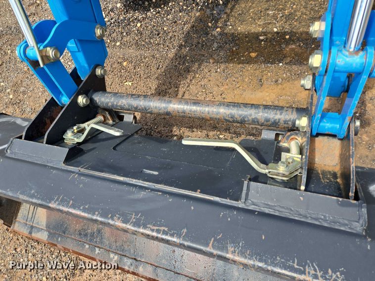 image for item DT4901 LS P7040C MFWD tractor