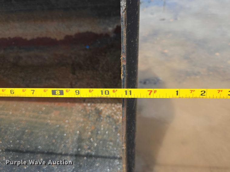 image for item DT4901 LS P7040C MFWD tractor