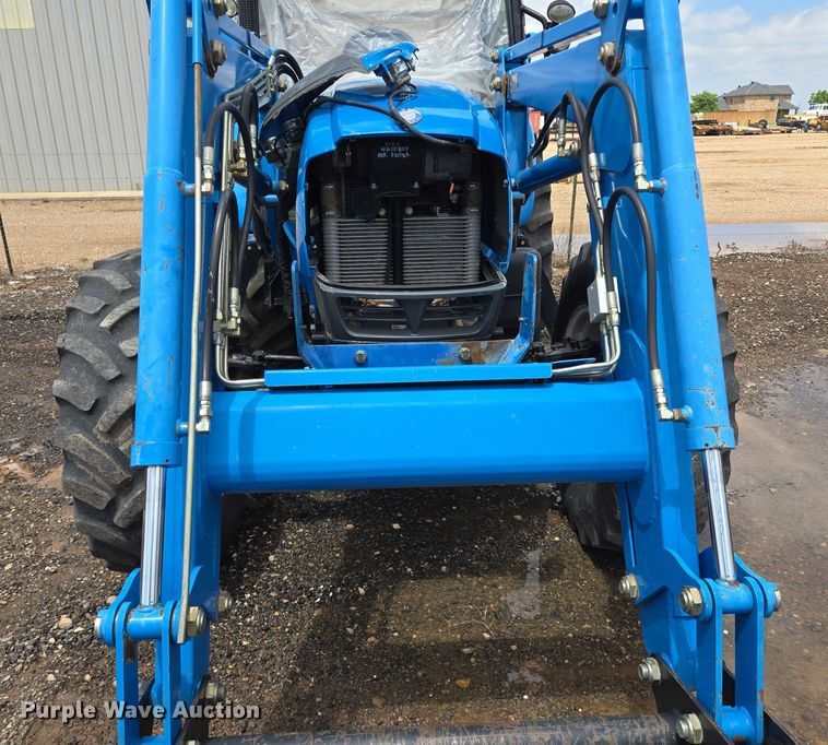 image for item DT4901 LS P7040C MFWD tractor