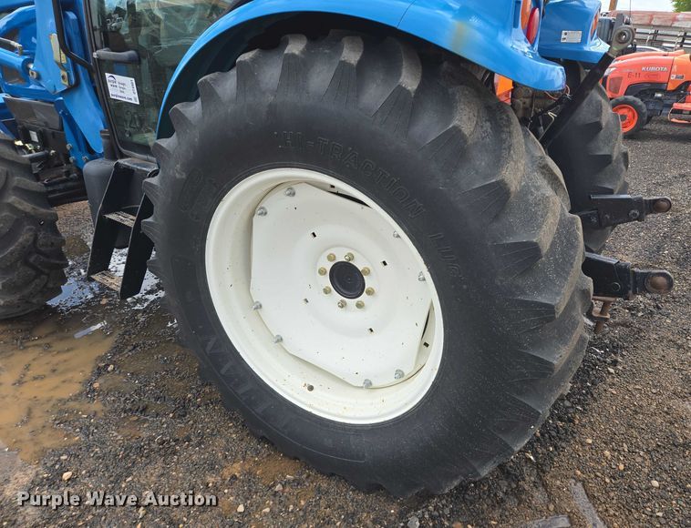 image for item DT4901 LS P7040C MFWD tractor