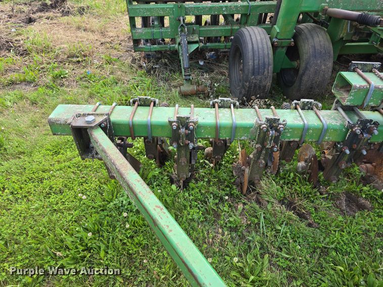 image for item DT6939 Great Plains Solid Stand 15 no-till grain drill