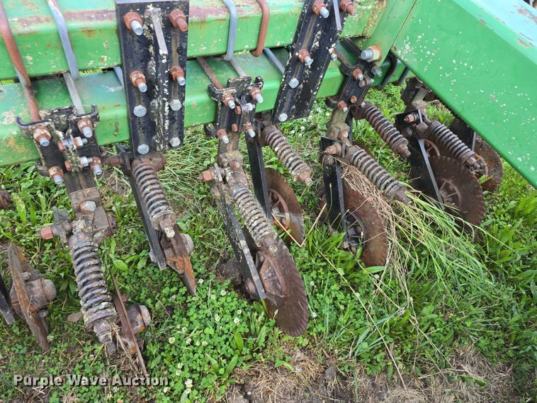 image for item DT6939 Great Plains Solid Stand 15 no-till grain drill