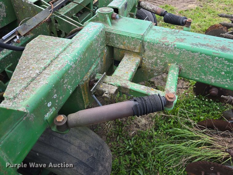 image for item DT6939 Great Plains Solid Stand 15 no-till grain drill