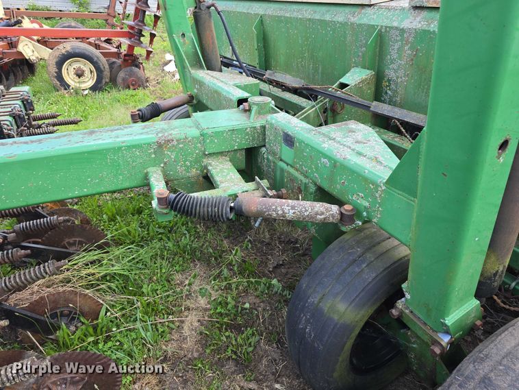 image for item DT6939 Great Plains Solid Stand 15 no-till grain drill