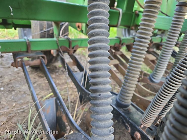 image for item DT6939 Great Plains Solid Stand 15 no-till grain drill