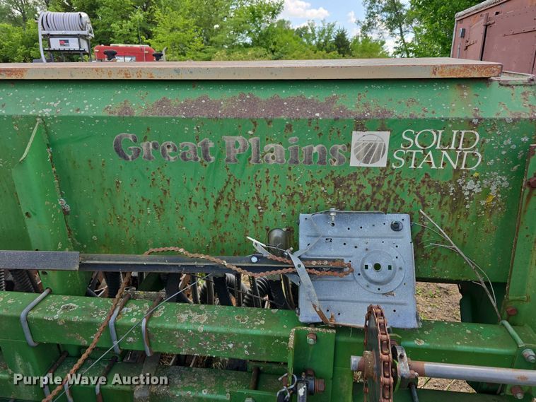 image for item DT6939 Great Plains Solid Stand 15 no-till grain drill
