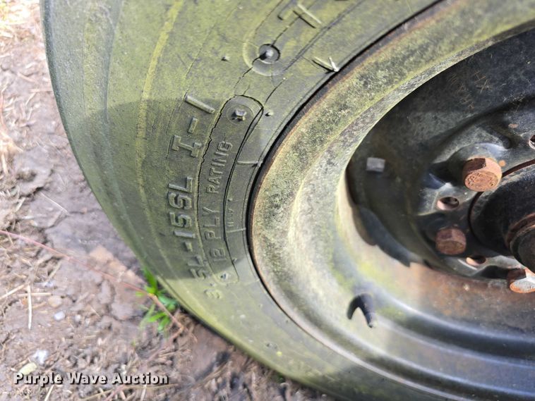 image for item DT6939 Great Plains Solid Stand 15 no-till grain drill