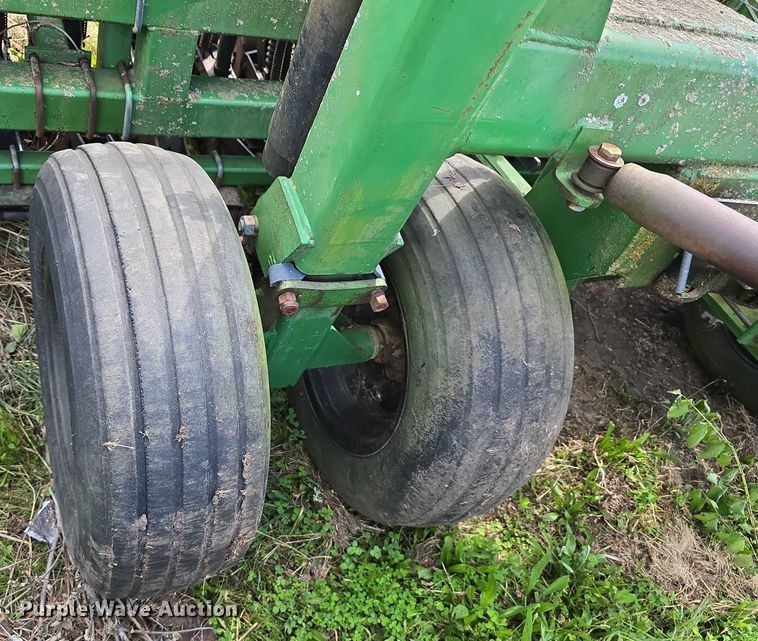 image for item DT6939 Great Plains Solid Stand 15 no-till grain drill