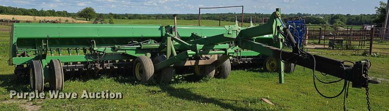 image for item DT6954 John Deere 455 grain drill