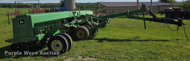 image for item DT6954 John Deere 455 grain drill