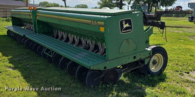 image for item DT6954 John Deere 455 grain drill