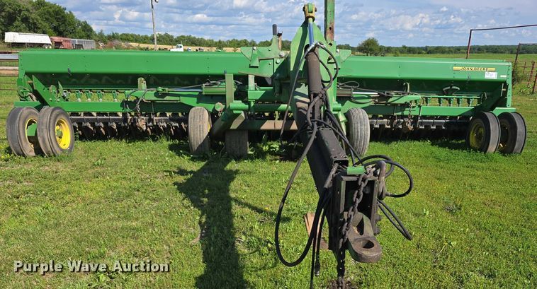 image for item DT6954 John Deere 455 grain drill