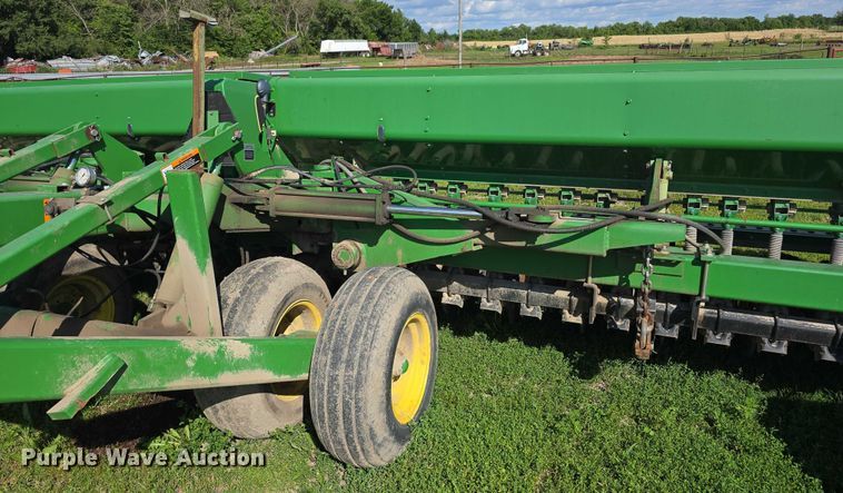 image for item DT6954 John Deere 455 grain drill