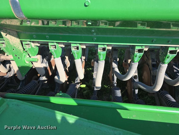 image for item DT6954 John Deere 455 grain drill