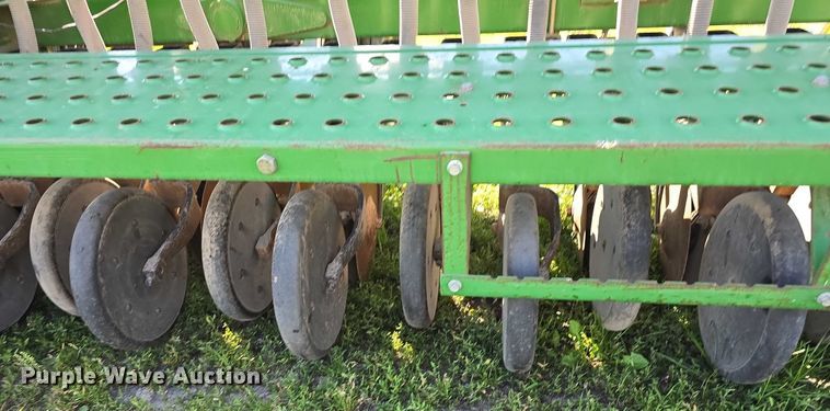 image for item DT6954 John Deere 455 grain drill