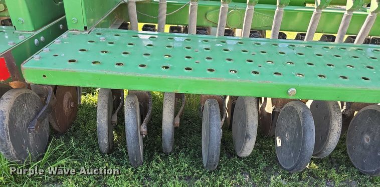 image for item DT6954 John Deere 455 grain drill