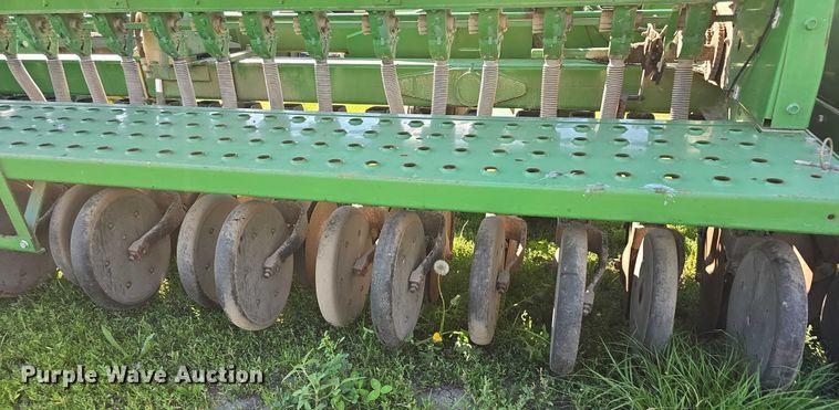 image for item DT6954 John Deere 455 grain drill