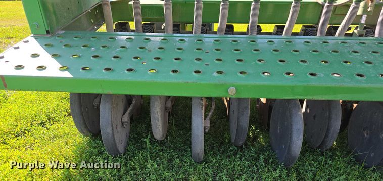 image for item DT6954 John Deere 455 grain drill