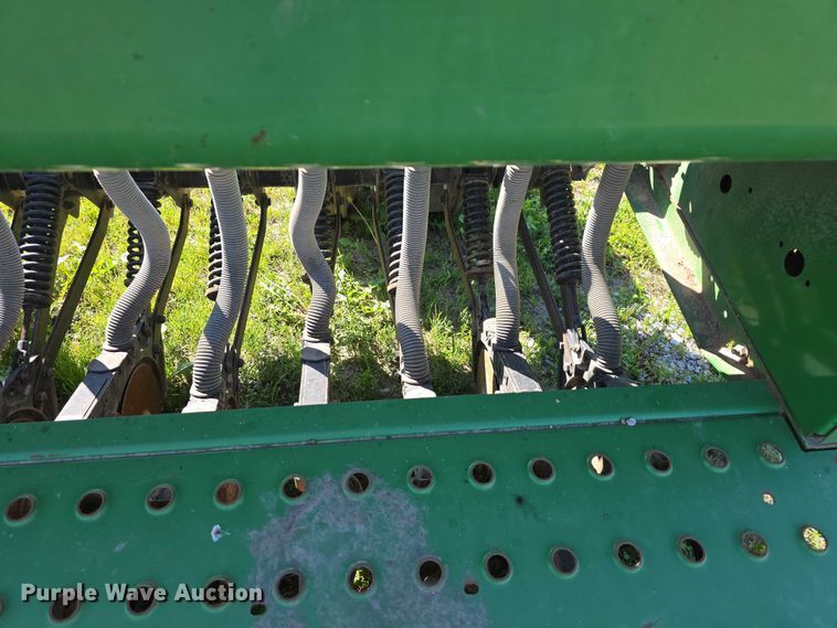 image for item DT6954 John Deere 455 grain drill