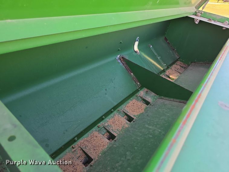 image for item DT6954 John Deere 455 grain drill