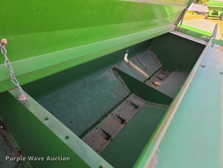 image for item DT6954 John Deere 455 grain drill