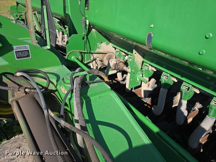 image for item DT6954 John Deere 455 grain drill