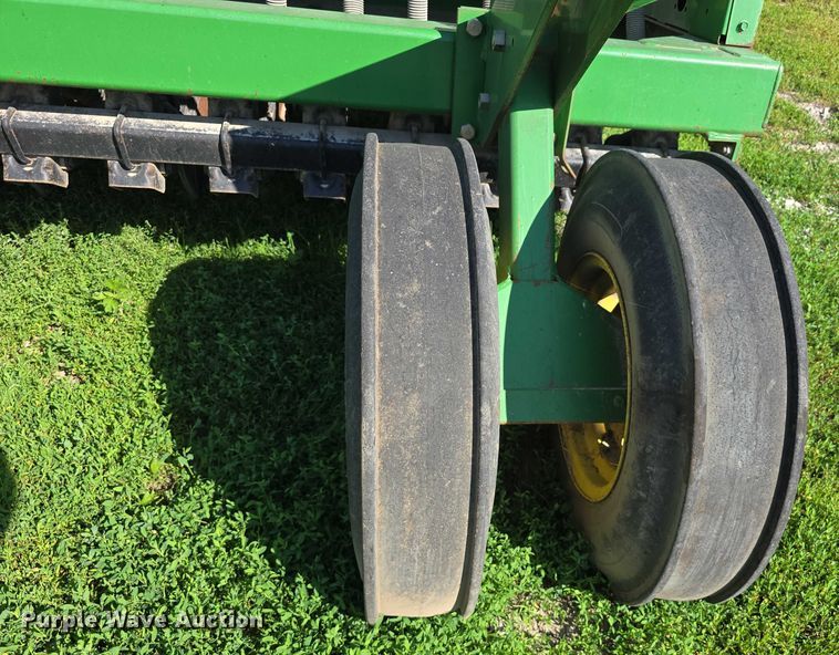 image for item DT6954 John Deere 455 grain drill