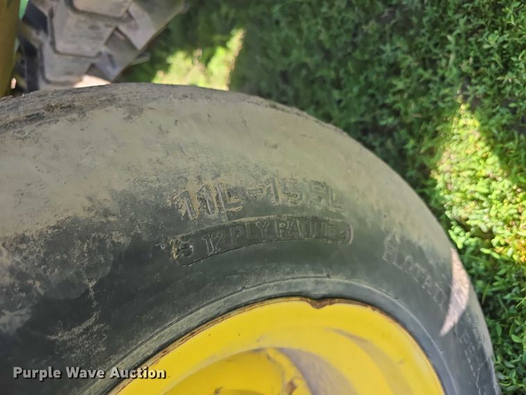 image for item DT6954 John Deere 455 grain drill