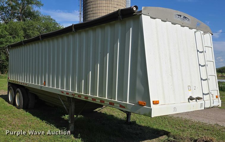 image for item DT6955 1999 Jet Company  30' GT grain trailer